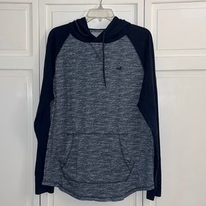 Hollister mens lightweight hooded long sleeve shirt / sweatshirt. Size large.